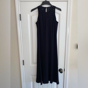 Women’s Black Formal dress size medium